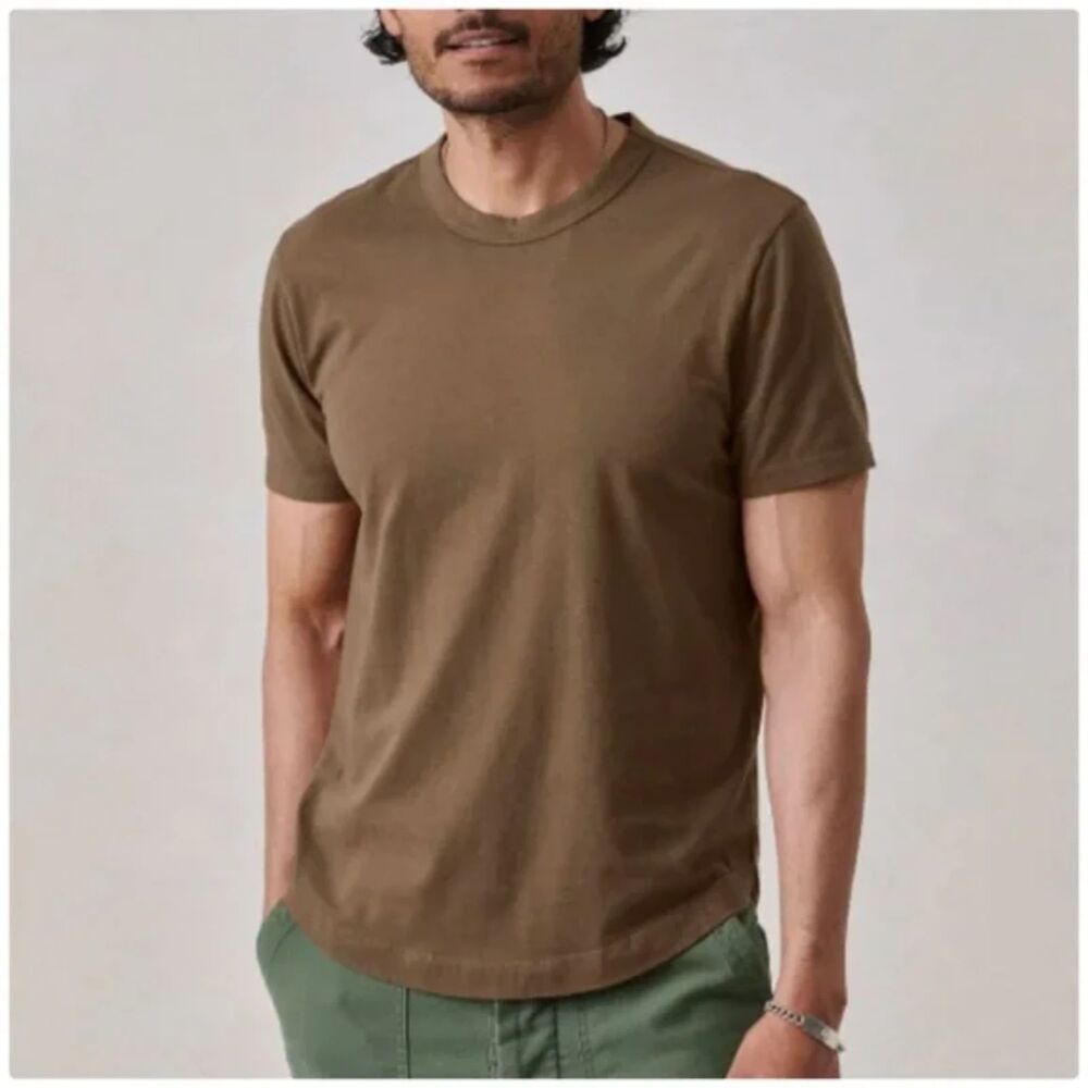 Buck Mason Grizzly Pima Brown Curved Hem Tee Shirt Men's Size XL NWT